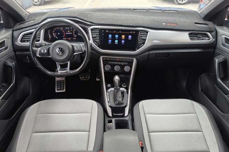 Used Volkswagen T-ROC 2021 280TSI DSG Two-Wheel Drive R-Line Pro Connected Version Interior 2