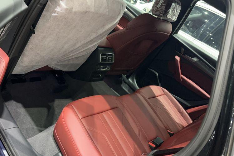 Used Audi Q5L 2025 quattro 45th Anniversary Edition 45 TFSI Luxury Dynamic Model