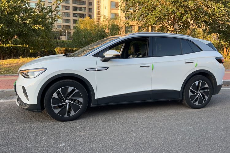Used Volkswagen ID.4 CROZZ 2022 Pure Edition Limited Edition Exterior 3