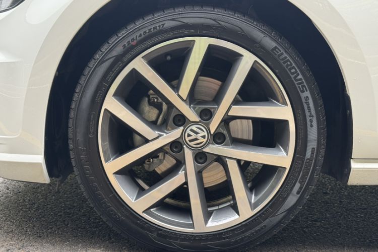 Used Volkswagen Golf 2020 Zhiai Edition 280TSI DSG Luxury Model Exterior 7