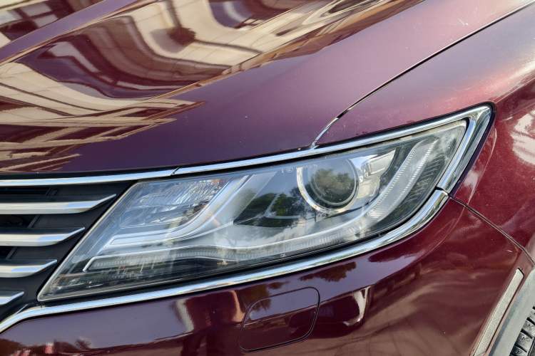 Used Lincoln MKC 2017 2.0T Two-Wheel Drive Deluxe Edition