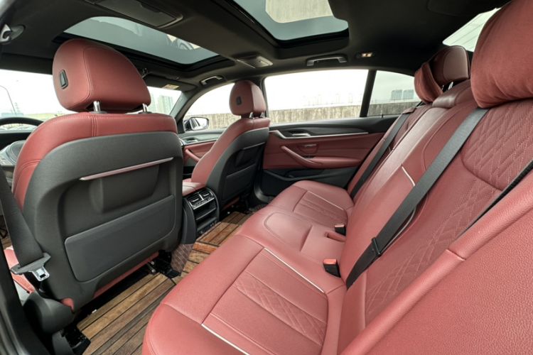 Used BMW 5 Series 2023 530Li Leading Model M Sport Package
