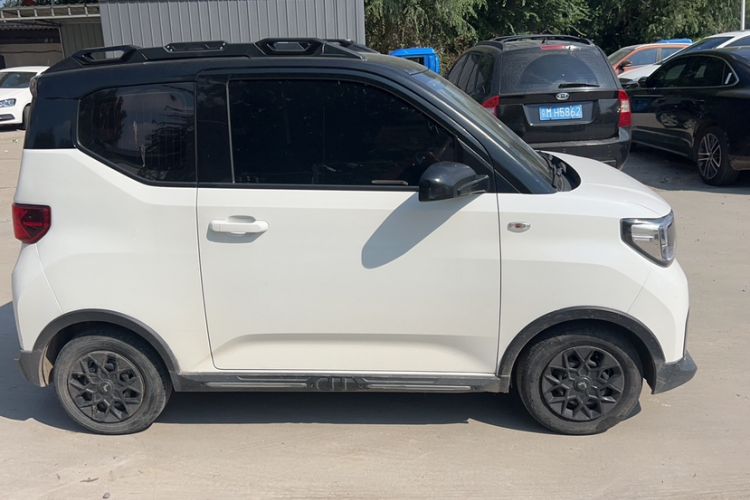 Used Wuling Hongguang MINIEV 2022 GAMEBOY 300km Enthusiast Model with Lithium Iron Phosphate