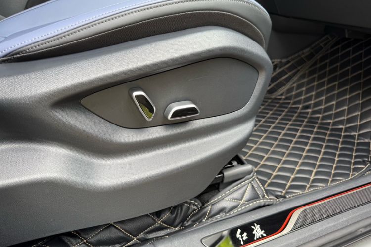 Used Hongqi HS3 2023 2.0T All-Wheel-Drive Youwei Version