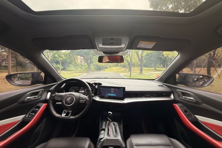 Used MG 5 2022 180 DVVT CVT Youth Luxury Edition
