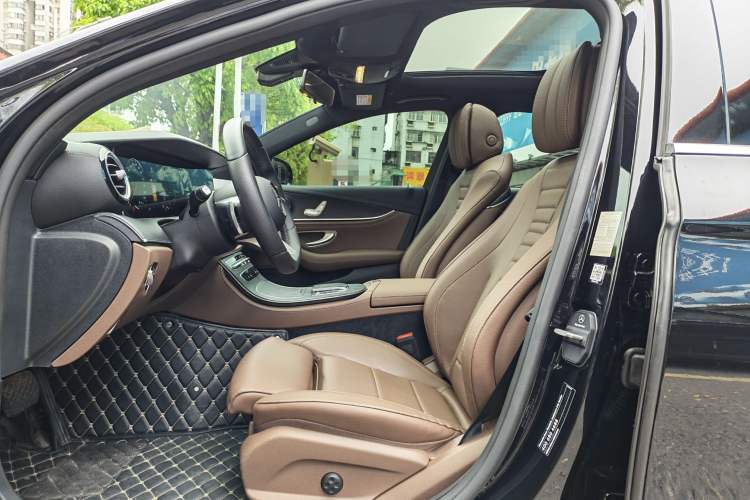 Used Mercedes-Benz E-Class 2022 Restyled E 260 L Sport Edition Interior 2