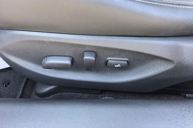 Used Infiniti Q50 2014 3.7L Comfort Edition