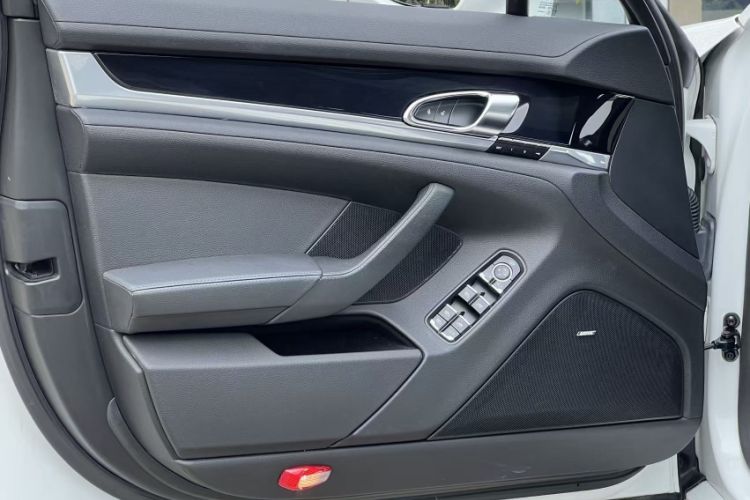 Used Porsche Panamera 2014 Panamera 4 3.0T Interior 7