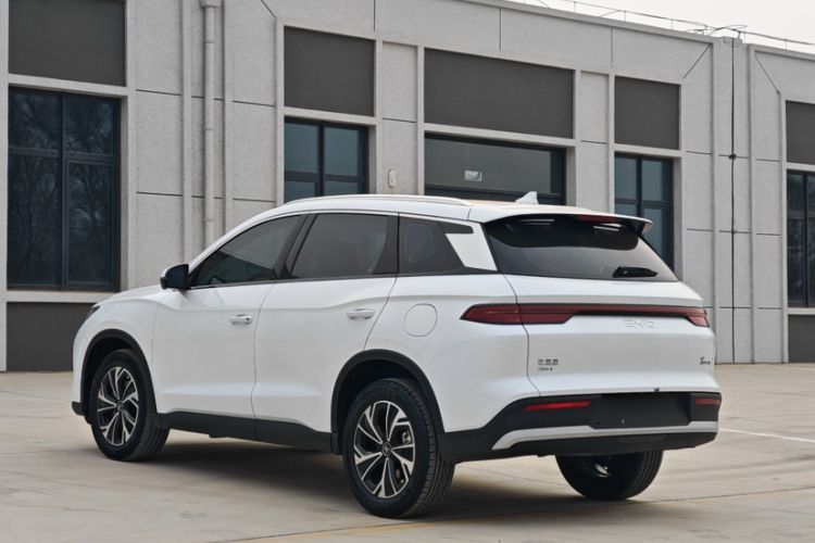 Used BYD Song Pro New Energy 2025 Second-Generation DM-i 75KM Leading Edition Exterior 3