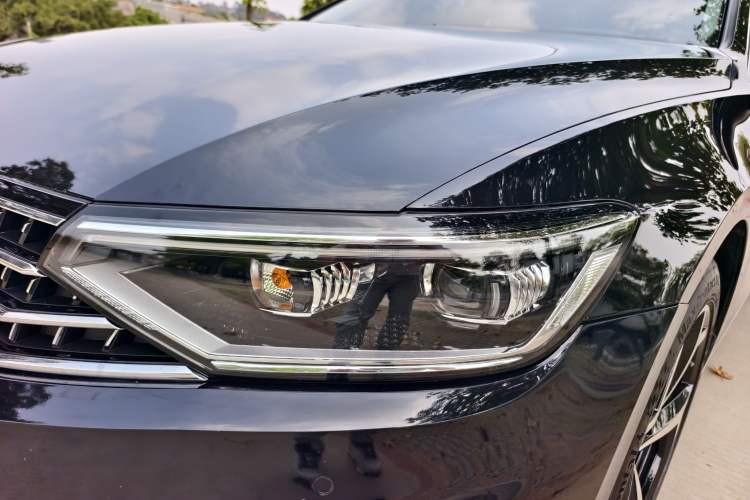 Used Volkswagen Magotan 2023 2 Million Units Commemorative Edition 330TSI DSG Luxury Version
