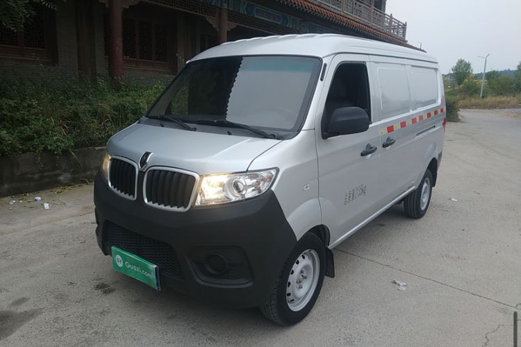 Used Jinbei Hiace X30 2020 1.5L Van Super-Enjoyment Model China VI Standard SWC15M