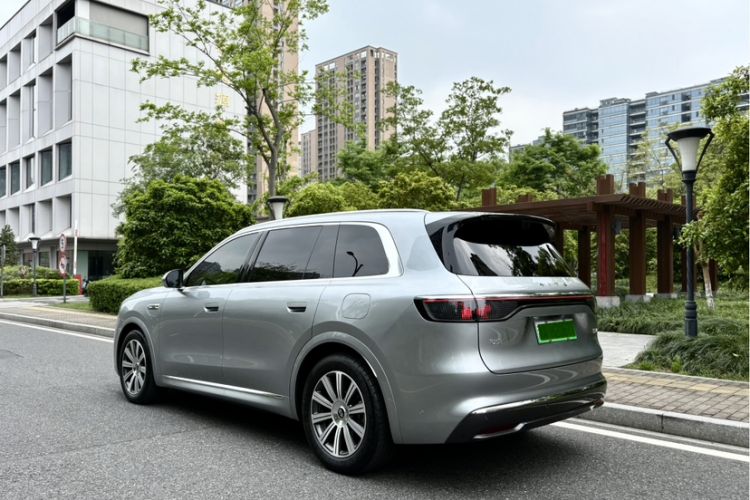 Used Hima AITO M8 2025 Extended-Range Max+ Version 53.4 kWh 5-Seater Edition