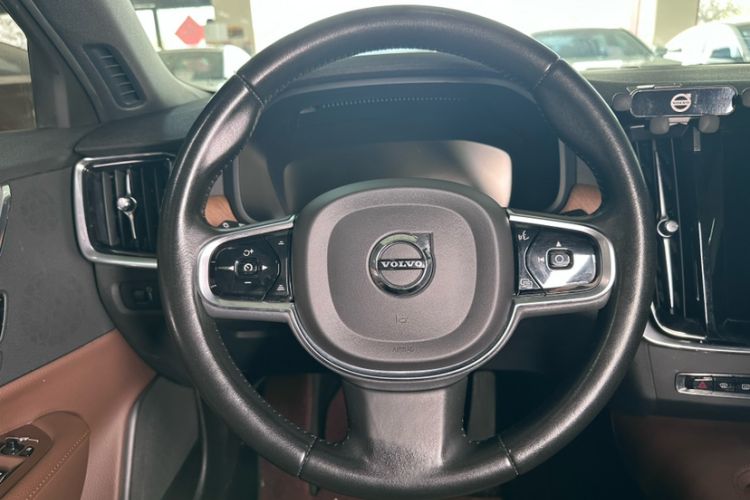 Used Volvo S90 2021 B5 Zhiyi Luxury Edition
