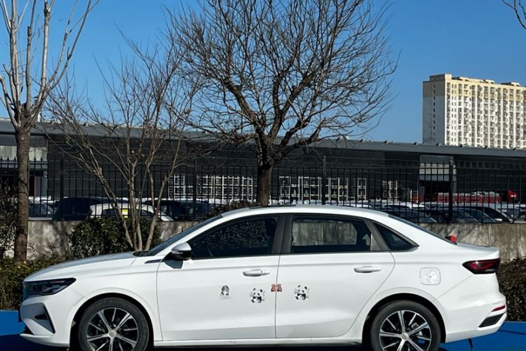 Used Geely Auto Emgrand 2023 4th Generation Champion Edition 1.5L CVT Prestige Model
