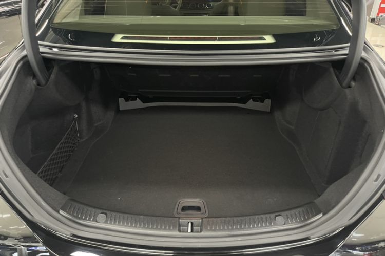 Used Mercedes-Benz E-Class 2022 E 300 L Stylish Model
