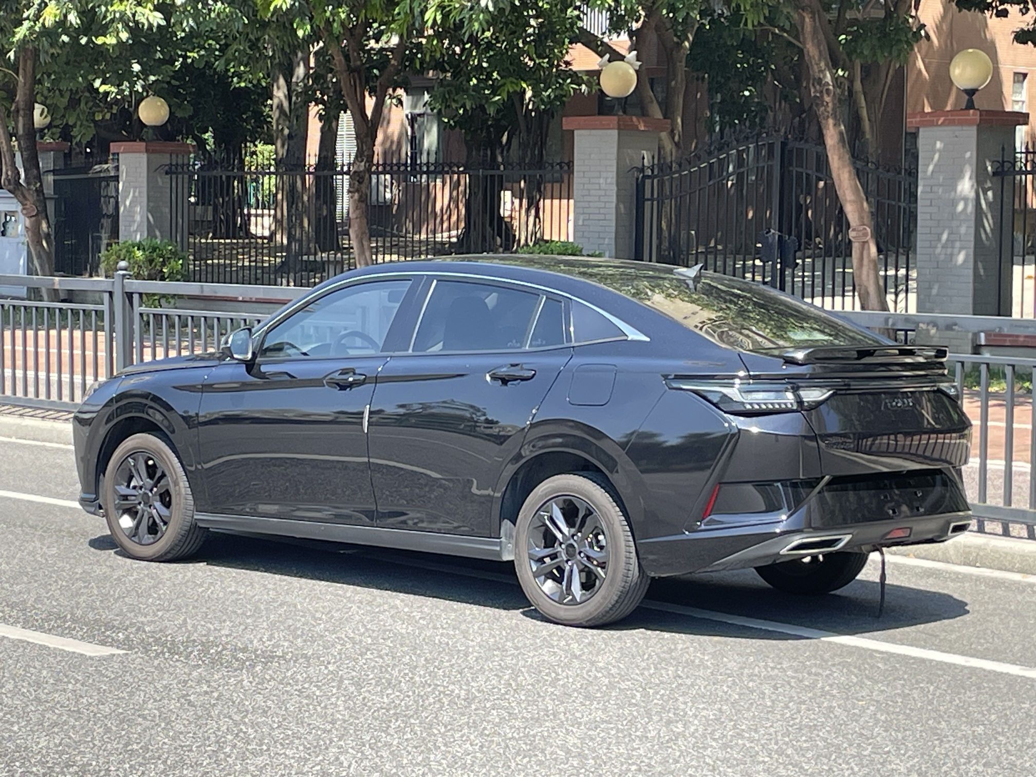 Dongfeng Aeolus Yixuan 2024 1.5L Automatic JingSu Edition — снимка 8