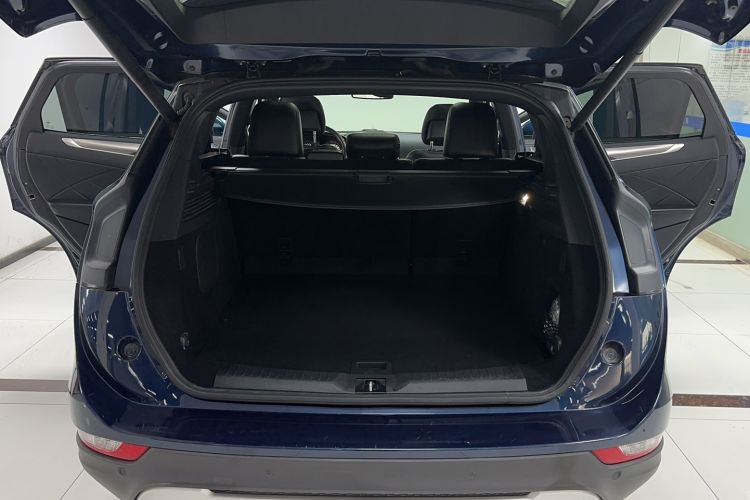 Used Lincoln MKC 2017 2.0T Two-Wheel Drive Deluxe Edition
