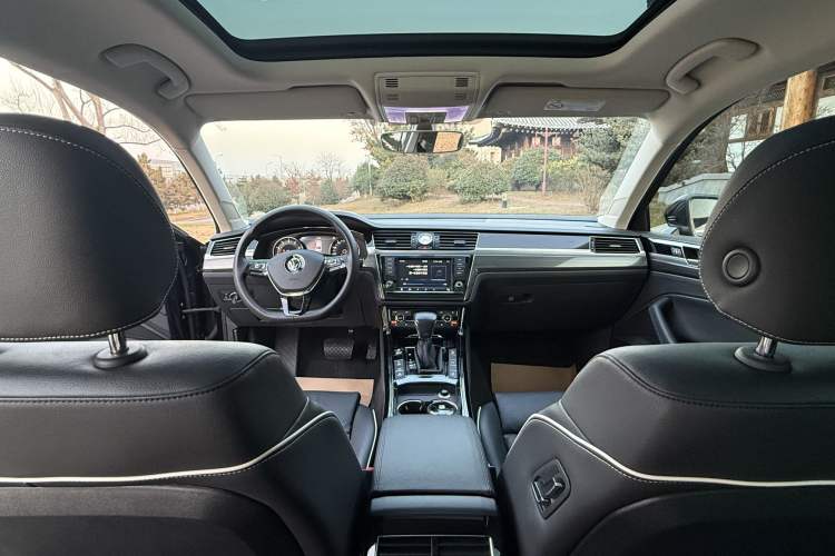 Used Volkswagen Phideon 2016 480 V6 Four-Wheel Drive Supreme Edition