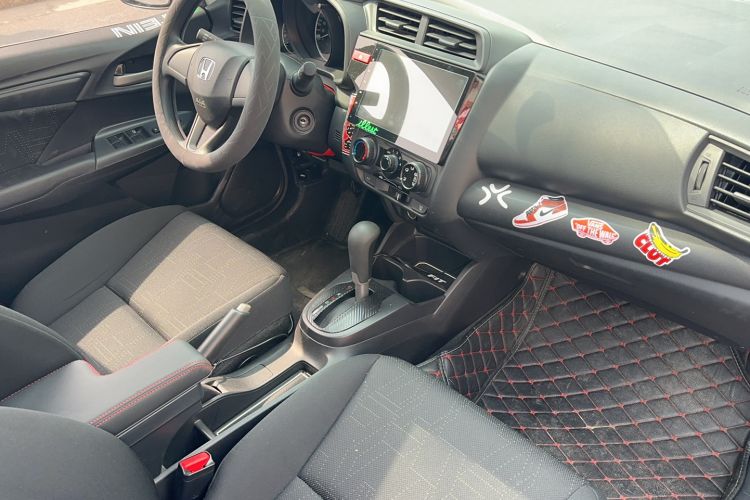 Used Honda Fit 2016 1.5L LXS CVT Comfort Sunroof Version Exterior 2