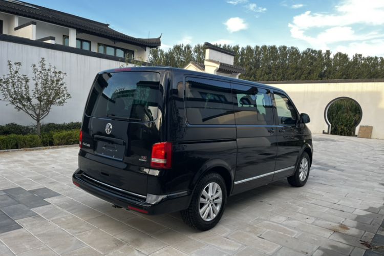 Used Volkswagen Multivan 2014 2.0 TSI Four-Wheel-Drive Executive Edition