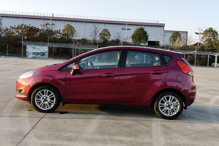 Used Ford Fiesta 2013 Hatchback 1.5L Automatic Fashion Edition