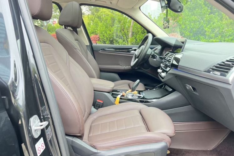 Used BMW X3 2021 xDrive25i M Sport Package Interior 3