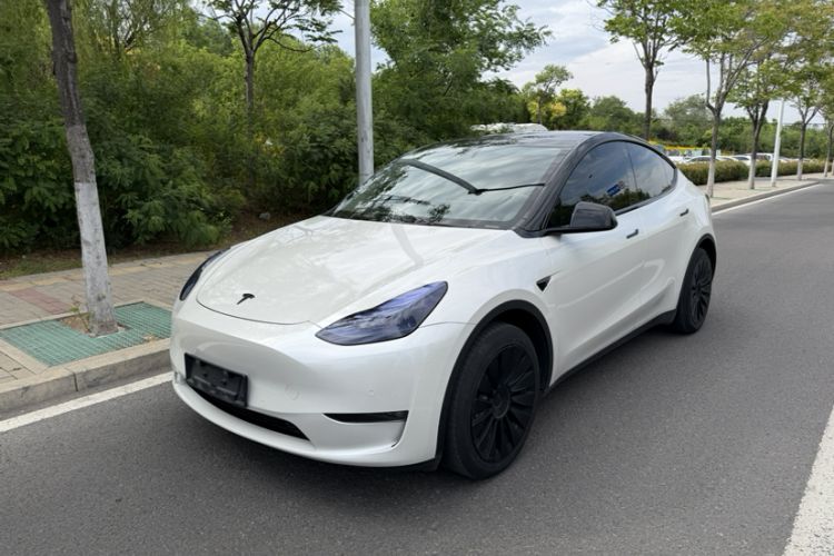 Used Tesla Model Y 2022 Revised Version Long-Range All-Wheel Drive Front Left 45 Deg