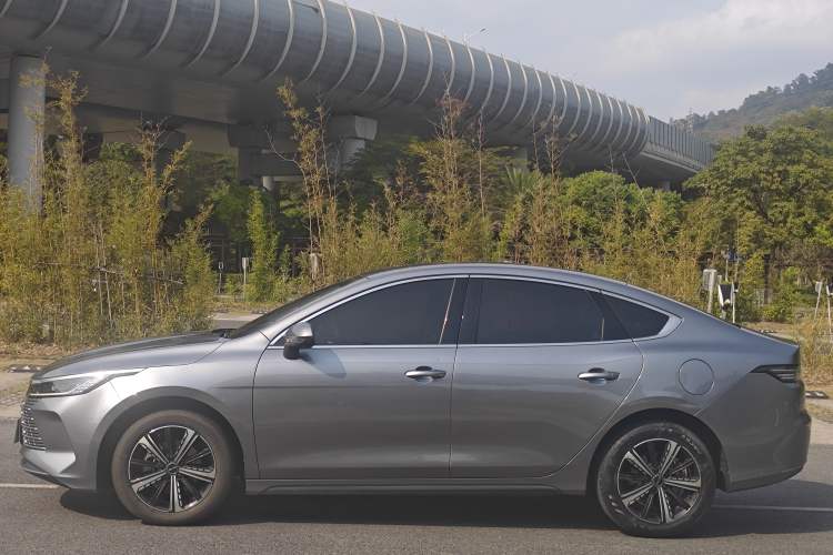 Used BYD Destroyer 05 2023 Champion Edition DM-i 120KM Prestige Model Exterior 3