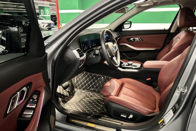 Used BMW i3 2022 eDrive 35 L
