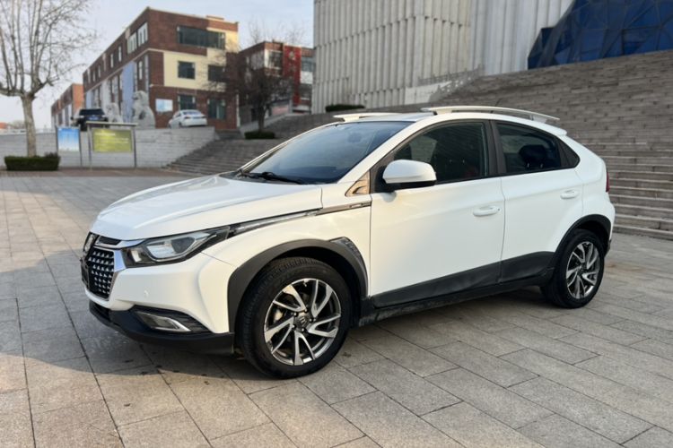 Used Luxgen U5 SUV 2017 1.6L CVT Knight Edition
