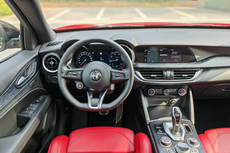 Used Alfa Romeo Stelvio 2023 2.0T 280HP Sprint Zongqing Version