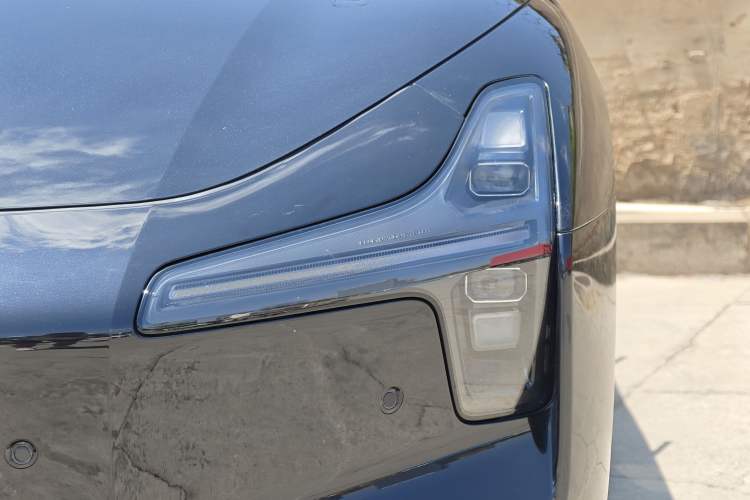 Used XPeng MONA M03 2025 600 with Ultra-Long Range Max Left Front Headlight