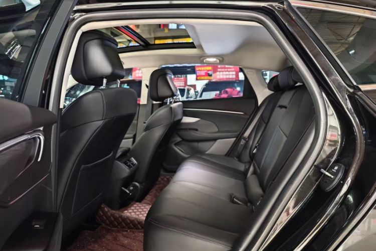 Used Buick LaCrosse 2025 28T Platinum Edition
