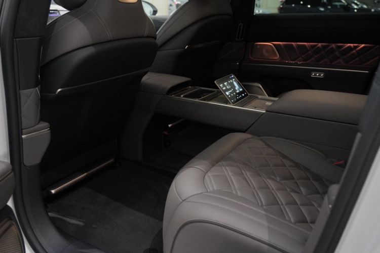 Used Nio ET9 2025 100 kWh