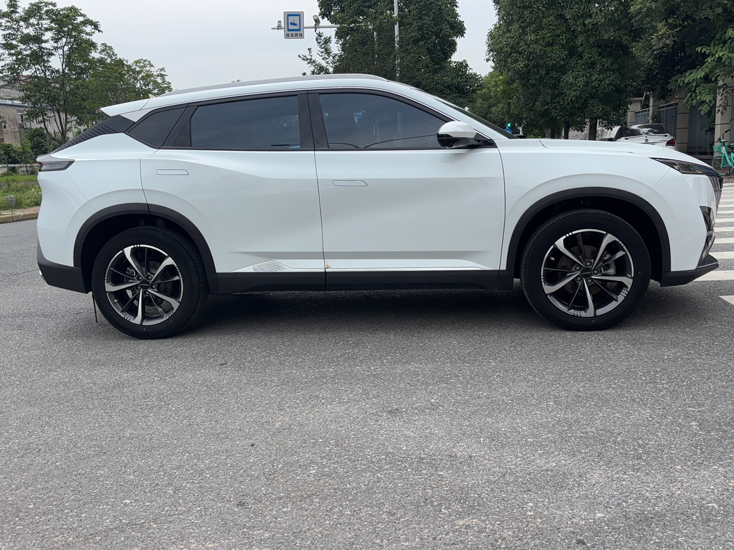 Dongfeng Aeolus Mage 2023 1.5T Luxury Edition — снимка 4