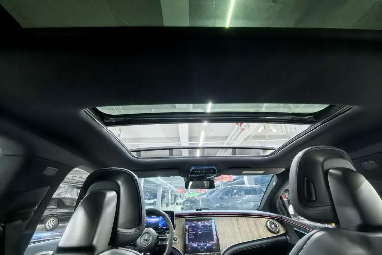 Used Mercedes-Benz EQE 2022 350 Pioneer Edition
