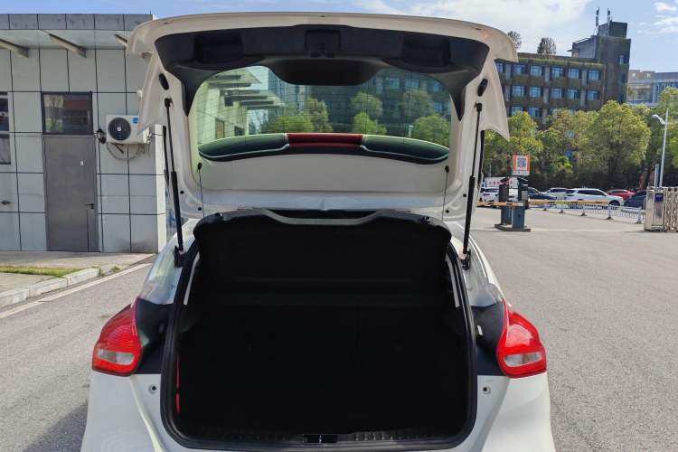 Used Ford Focus 2015 Hatchback 1.6L Automatic Comfort Model