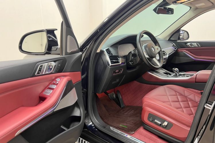 Used BMW X5 2022 Restyled xDrive 30Li Luxury Version M Sport Package
