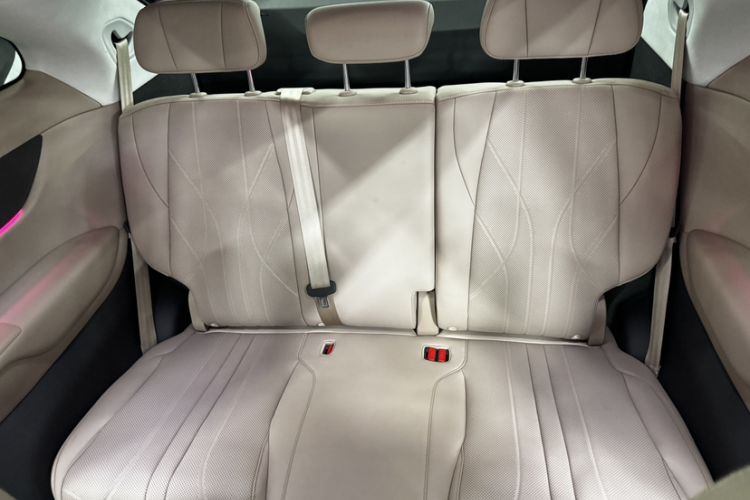 Used XPeng X9 2025 740 Ultra-Long Range Max