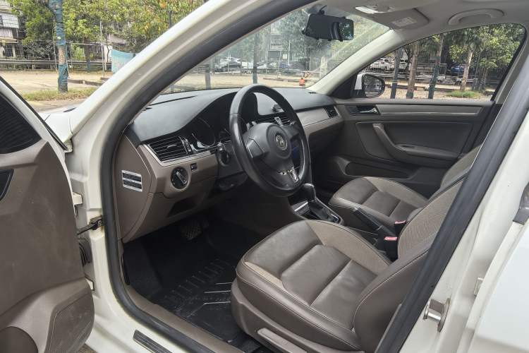 Used Volkswagen Bora 2014 1.6L Automatic Comfort Model
