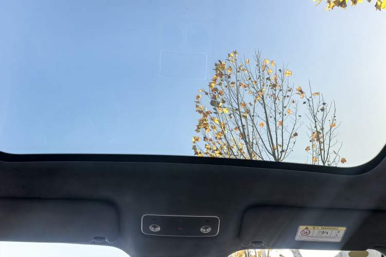 Used Hima Luxeed R7 2024 All-Electric 736 km Ultra
