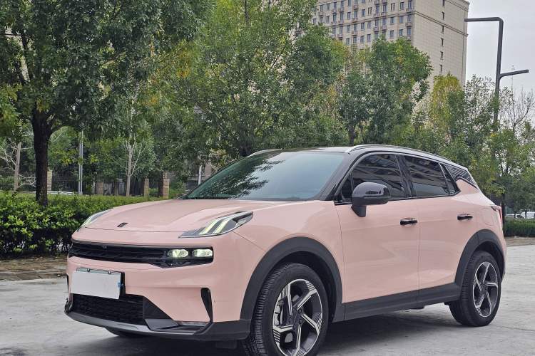 Used Lynk & Co 06 EM-P 2022 PHEV 84 km Range Pro Version