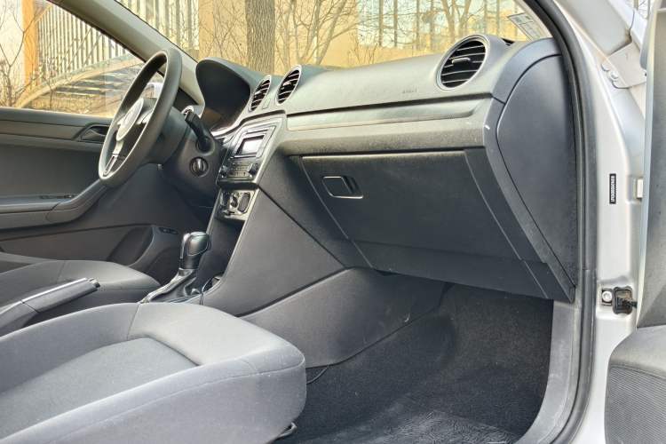 Used Volkswagen Jetta 2015 Value Edition 1.6L Automatic Fashion Version