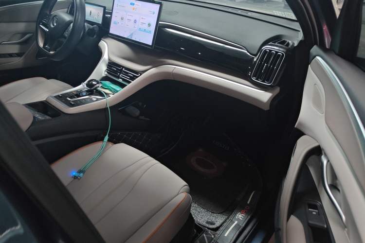 Used BYD Song Pro New Energy 2023 Champion Edition DM-i 110KM Beyond Model Right Front Seat