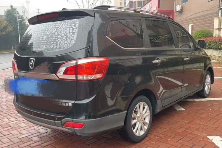 Used Baojun 730 2014 1.5L manual Comfort ESP version 7 seats
