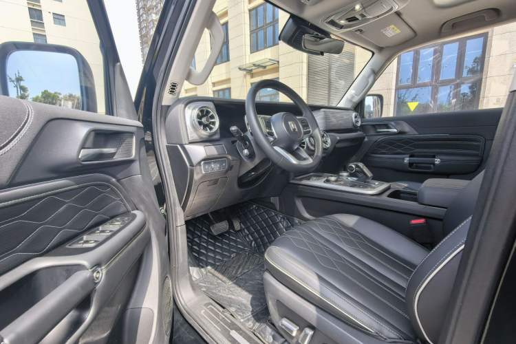 Used Tank 300 2023 Off-Road Edition 2.0T Challenger Interior 1