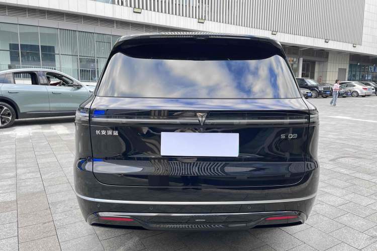 Used Deepal S09 2025 Four-Wheel Drive Ultra+ Custom Edition
