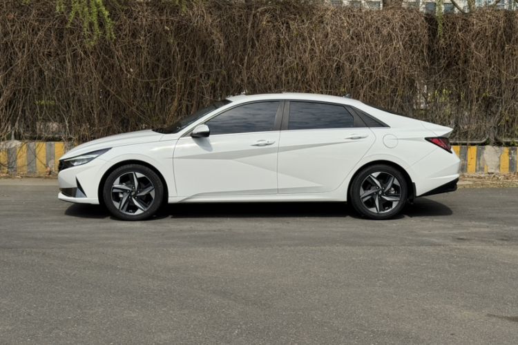 Used Hyundai Elantra 2022 1.5L CVT GLX Elite Edition Exterior 3