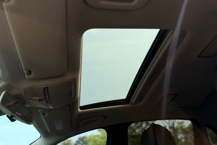 Used Mercedes-Benz E-Class 2016 E 200 L Sport Edition Interior 3