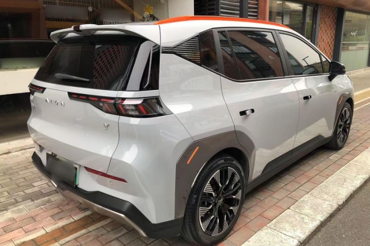 Used AION Y 2021 70 Enjoyment Tech Edition Exterior 1